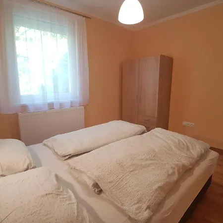 Σπίτι διακοπών Vivi Balatongyörök