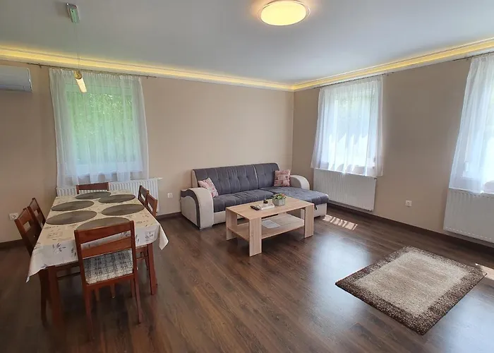 Vivi בית נופש Balatongyörök